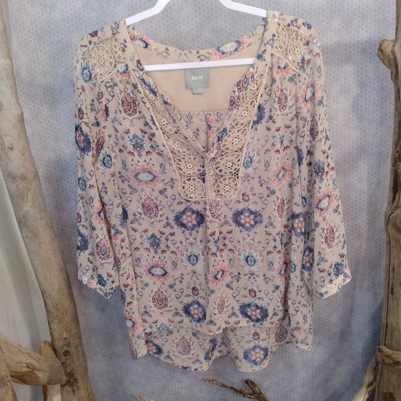 Anthropologie Maeve semi sheer floral pattern lace detailed vneck blouse size 10 - Picture 1 of 6